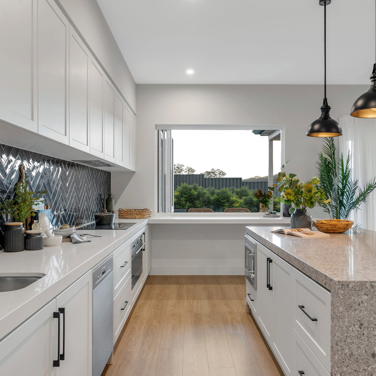 Black Gloss Tile - lifestyle view