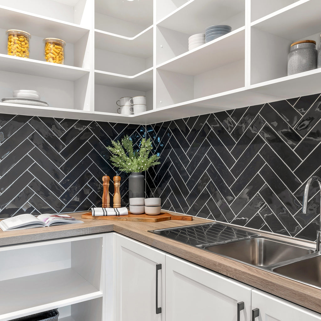 Black Gloss Tile - lifestyle view