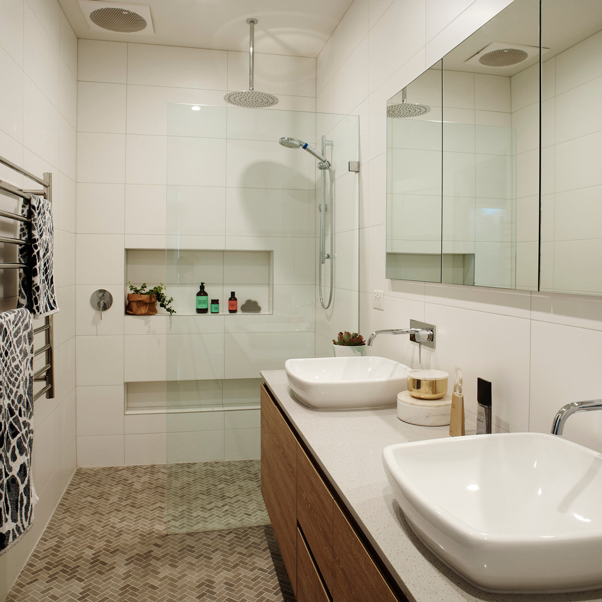 Natural Limestone Cinder Grey Herringbone Honed Mosaic - lifestyle view