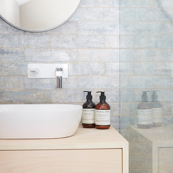 Kuni Green Matt Tile - lifestyle view
