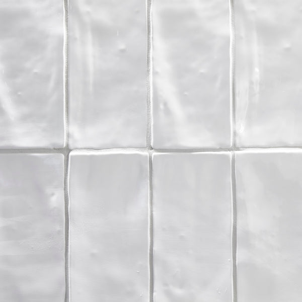Super White Slim Structured Gloss Tile - lifestyle view