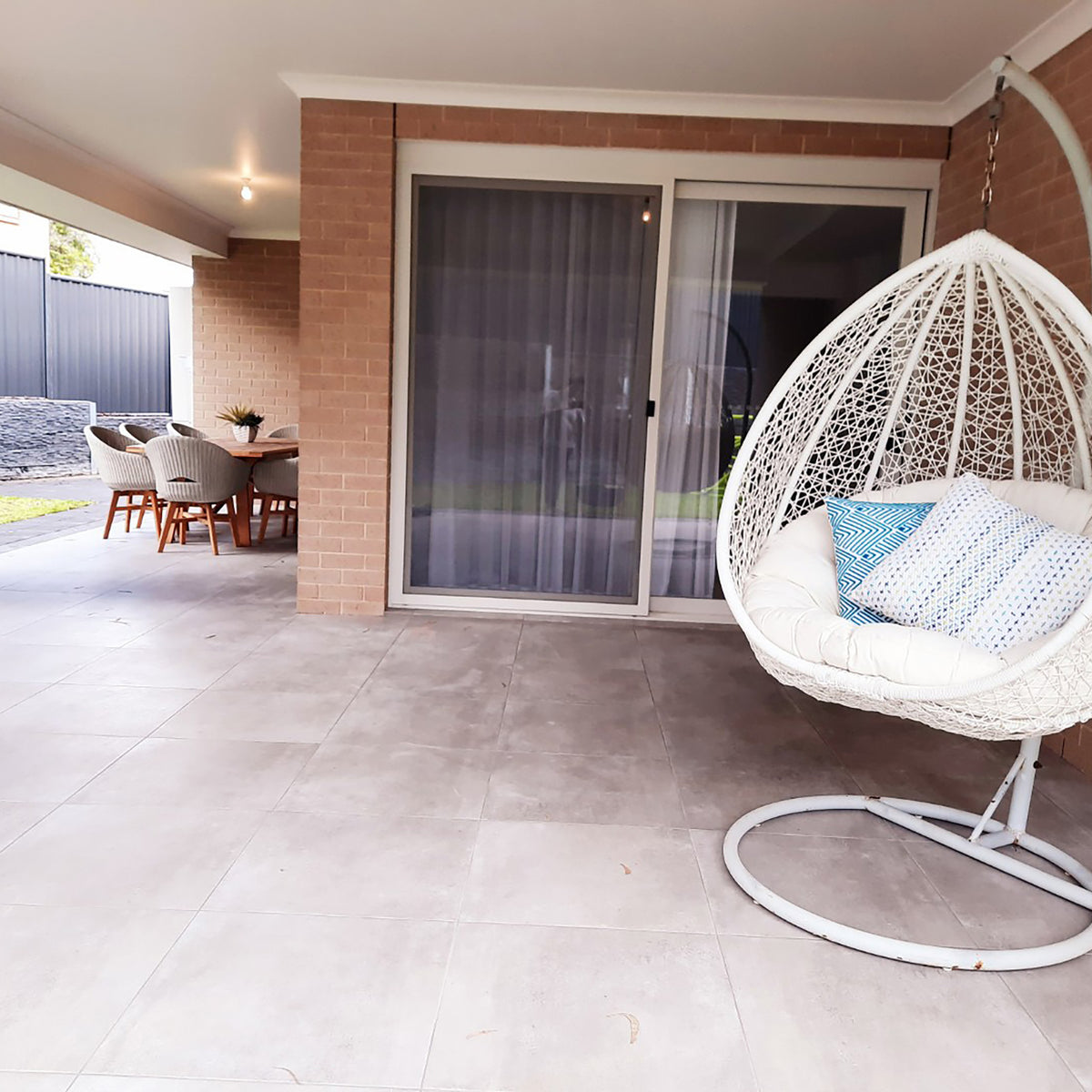 Grey Extra Textured Tile - lifestyle view