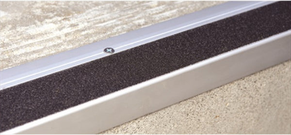 Stair Tread with AntiSlip Aluminium Matt Silver 1000mm