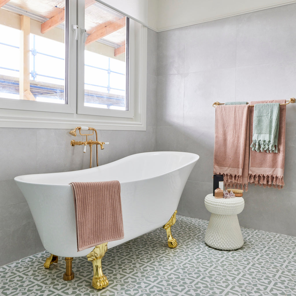 Palm Springs Green Matt Tile - lifestyle view