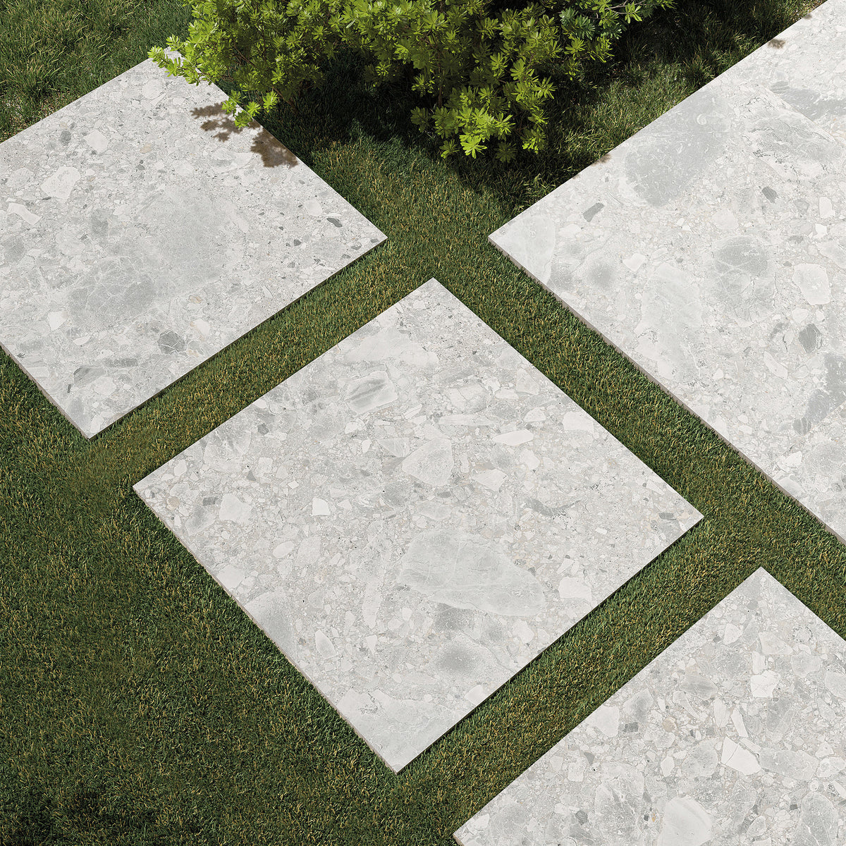 Ceppo Cenere Textured Paver - lifestyle view