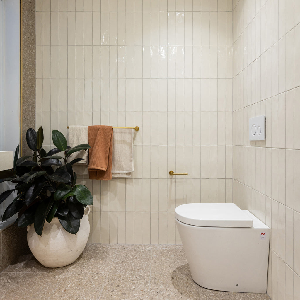 Natural Travertine Embossed Honed Mosaic - lifestyle view