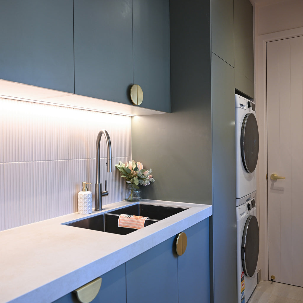 Wave Shell Embossed Satin Tile - lifestyle view