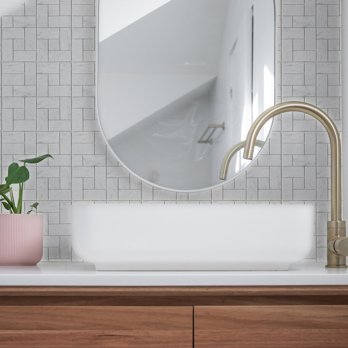 Natural Carrara Windmill White Honed Mosaic - lifestyle view