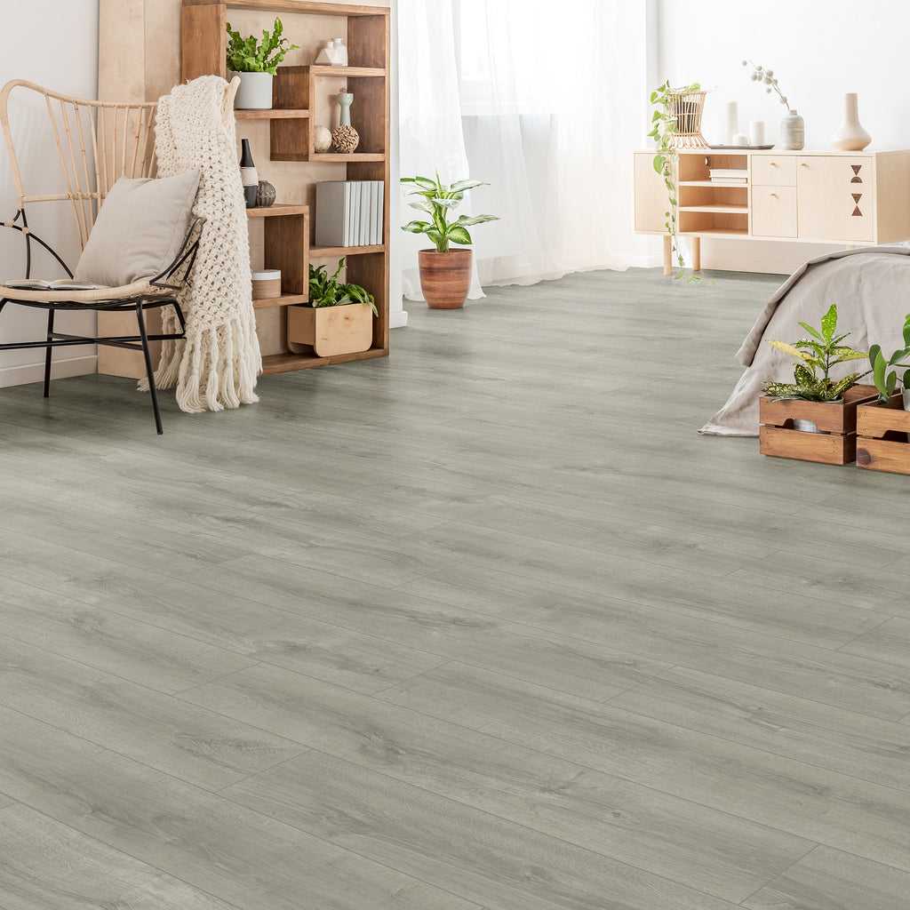 Columbia Oak Laminate - lifestyle view