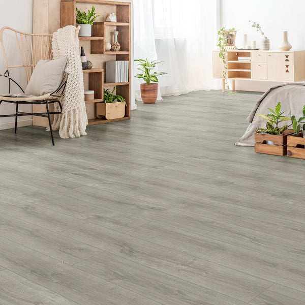 Columbia Oak Laminate - lifestyle view