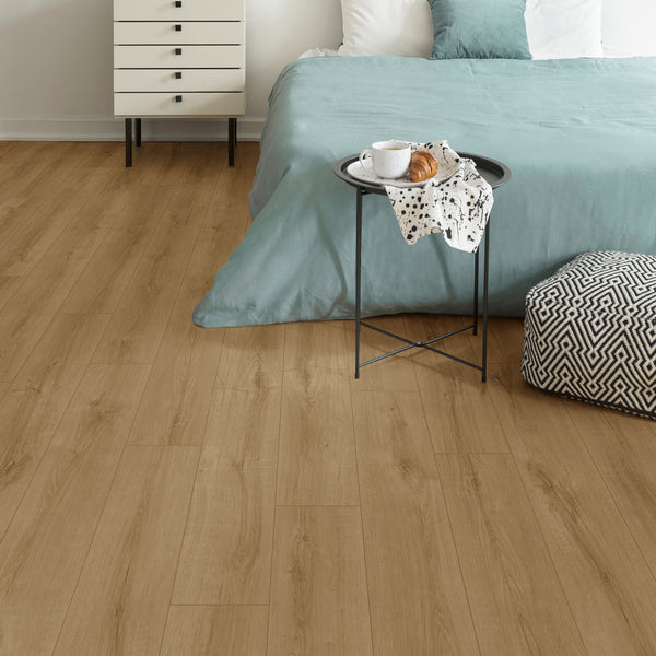 Mapleton Oak Laminate - lifestyle view