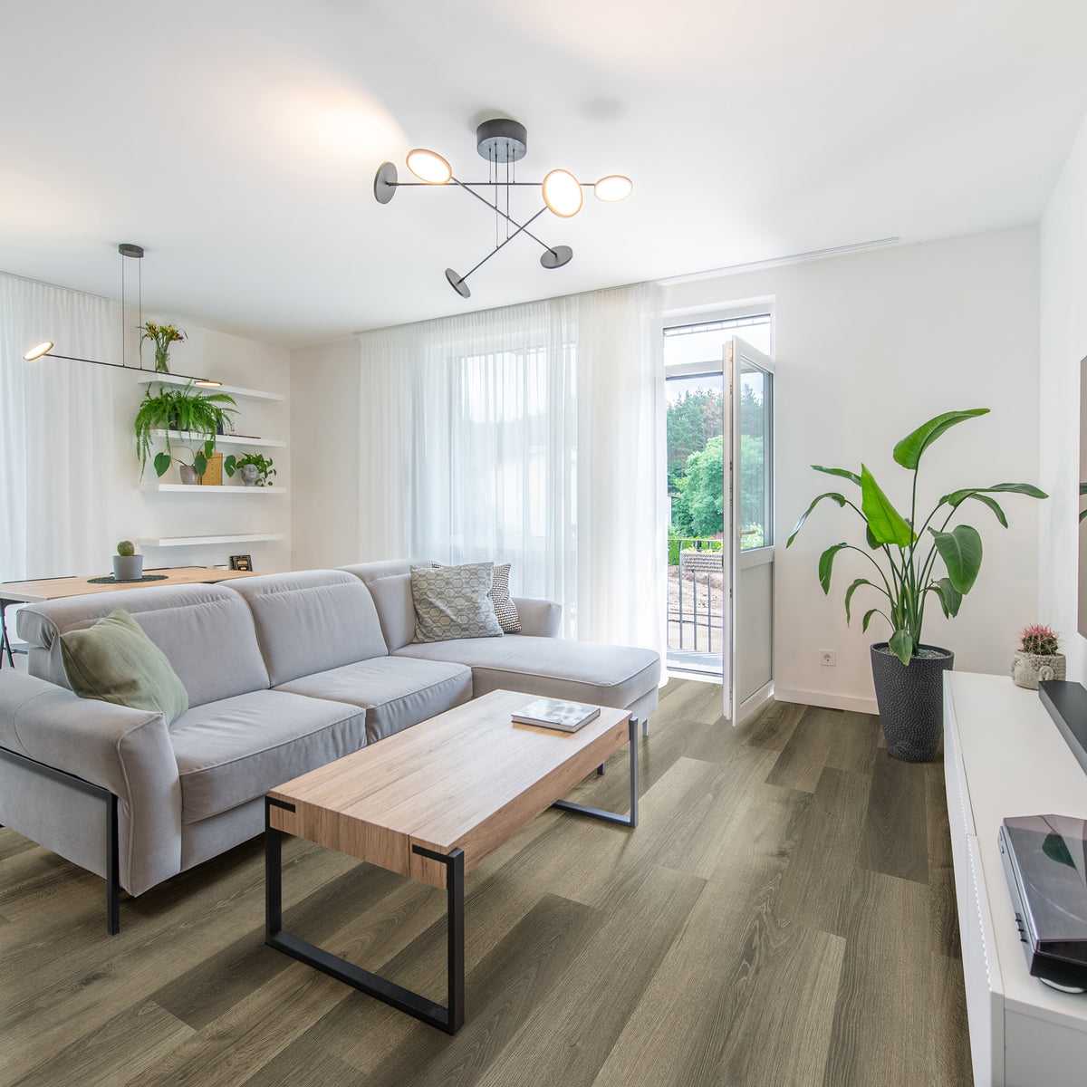 Stone Oak Hybrid Textured - lifestyle view