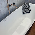 Bath Pop Down Waste Matt Black 40mm - lifestyle view